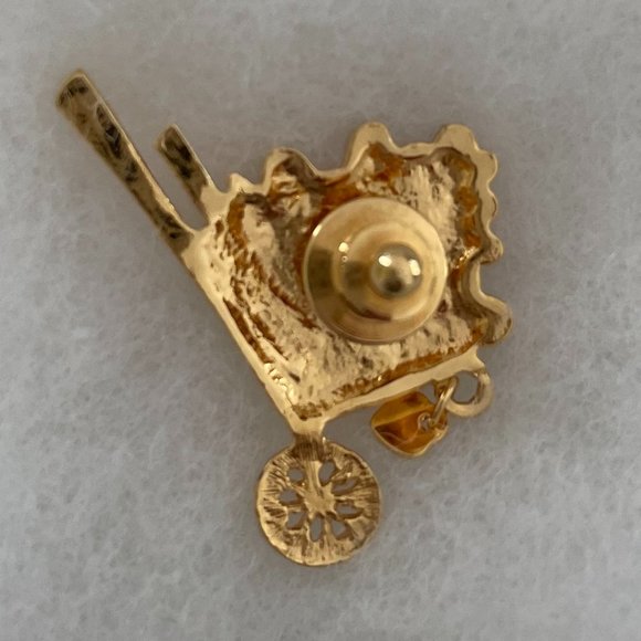 "Pushcart Full of Love" Pin - Picture 4 of 5